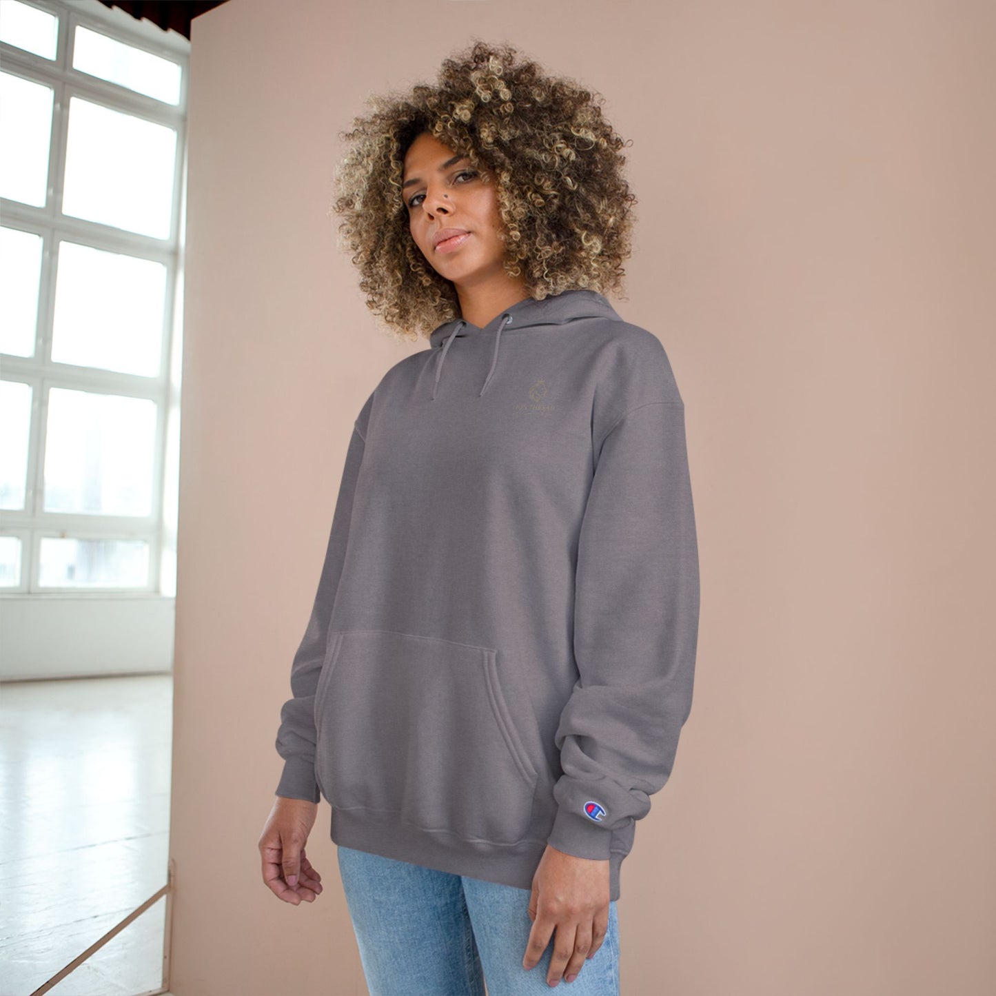 Champion Hoodie with Lion Graphic for Faith and Strength Enthusiasts, Cozy Sweatshirt, Gift for Him or Her, Perfect for Casual [...]