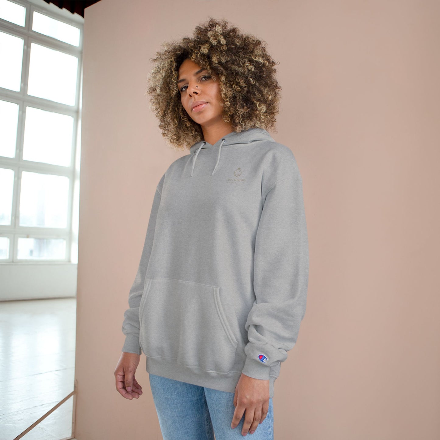 Champion Hoodie with Lion Graphic for Faith and Strength Enthusiasts, Cozy Sweatshirt, Gift for Him or Her, Perfect for Casual [...]